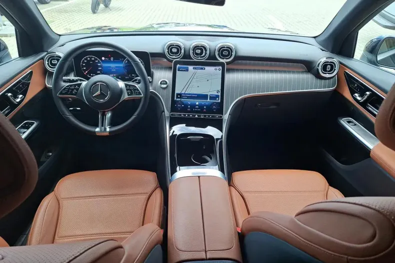 Mercedes-Benz GLC din 2024 cu 13.448 km - oferta MER129919 - foto 12