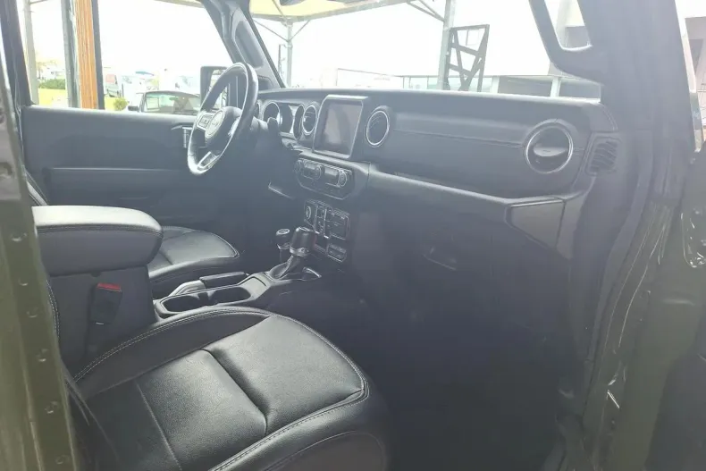 Jeep Wrangler din 2021 cu 63.090 km - oferta JEE129929 - foto 12