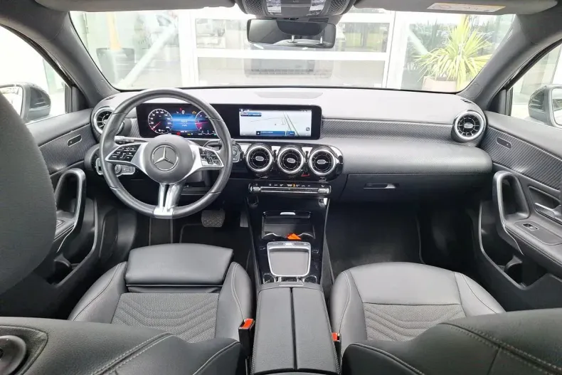 Mercedes-Benz A din 2023 cu 37.890 km - oferta MER129930 - foto 12