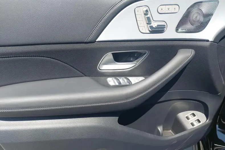 Mercedes-Benz GLE Coupe din 2024 cu 6.825 km - oferta MER129937 - foto 11