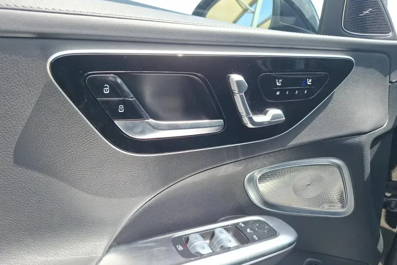 Mercedes-Benz C din 2024 cu 24.700 km - oferta MER129939 - foto 16