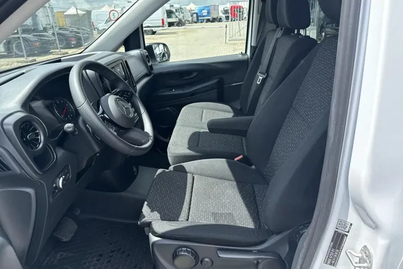 Mercedes-Benz Vito din 2024 cu 22.387 km - oferta MER129944 - foto 10