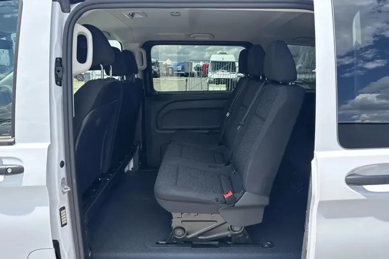 Mercedes-Benz Vito din 2024 cu 22.387 km - oferta MER129944 - foto 11