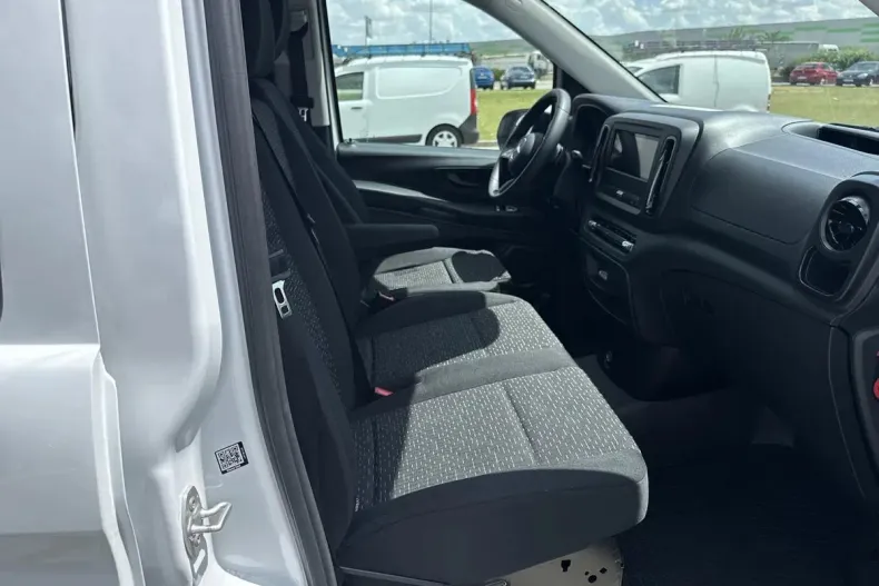 Mercedes-Benz Vito din 2024 cu 22.387 km - oferta MER129944 - foto 15