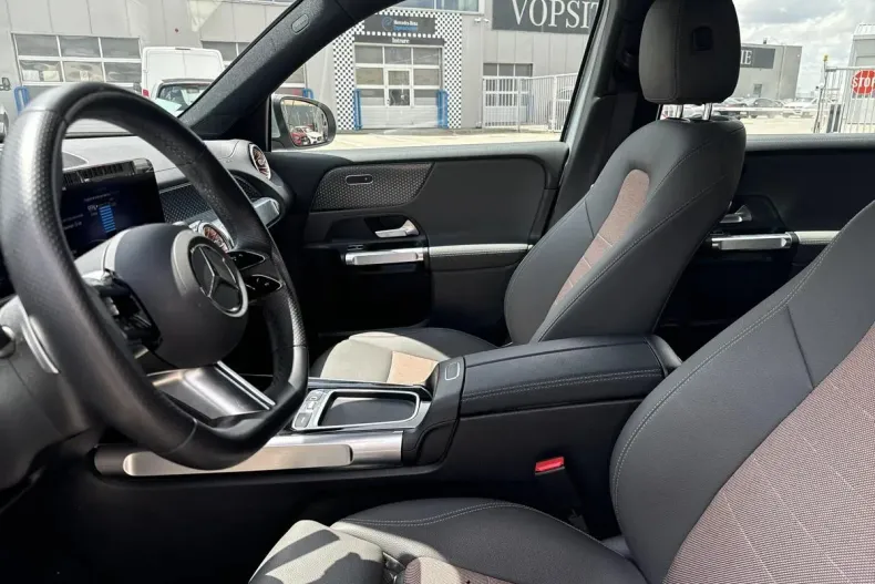 Mercedes-Benz EQB din 2024 cu 9.500 km - oferta MER129945 - foto 11