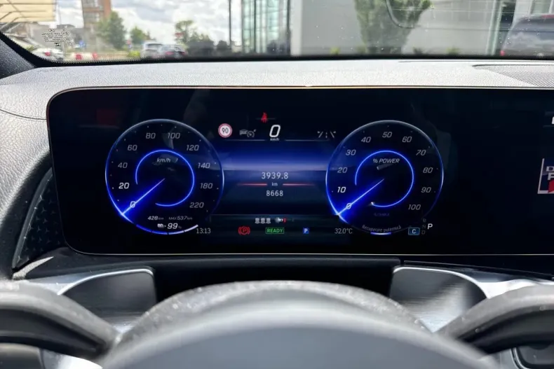 Mercedes-Benz EQB din 2024 cu 9.500 km - oferta MER129945 - foto 18