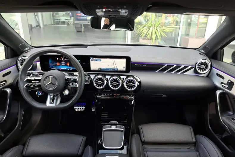 Mercedes-Benz A din 2024 cu 13.723 km - oferta MER129946 - foto 13