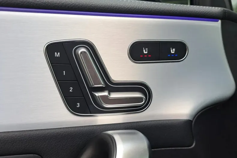 Mercedes-Benz A din 2024 cu 13.723 km - oferta MER129946 - foto 17