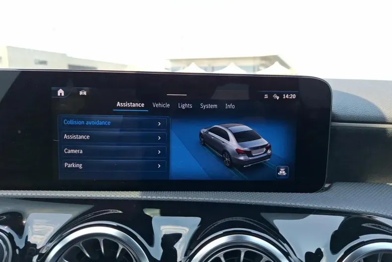 Mercedes-Benz A din 2023 cu 25.492 km - oferta MER129947 - foto 20