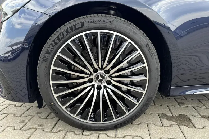 Mercedes-Benz E din 2025 cu 3.000 km - oferta MER129949 - foto 9