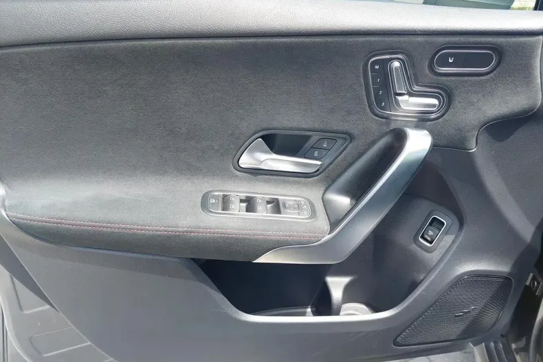 Mercedes-Benz A din 2023 cu 35.354 km - oferta MER129953 - foto 9