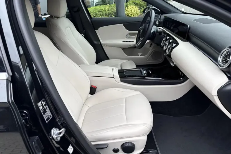 Mercedes-Benz A din 2022 cu 37.306 km - oferta MER129954 - foto 18