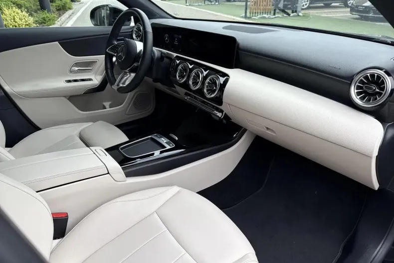 Mercedes-Benz A din 2022 cu 37.306 km - oferta MER129954 - foto 19