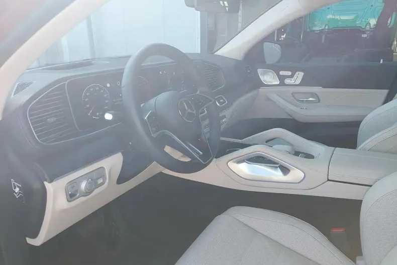 Mercedes-Benz GLE Coupe din 2024 cu 3.125 km - oferta MER129968 - foto 9