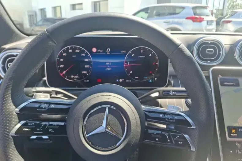 Mercedes-Benz C din 2023 cu 17.238 km - oferta MER129976 - foto 10