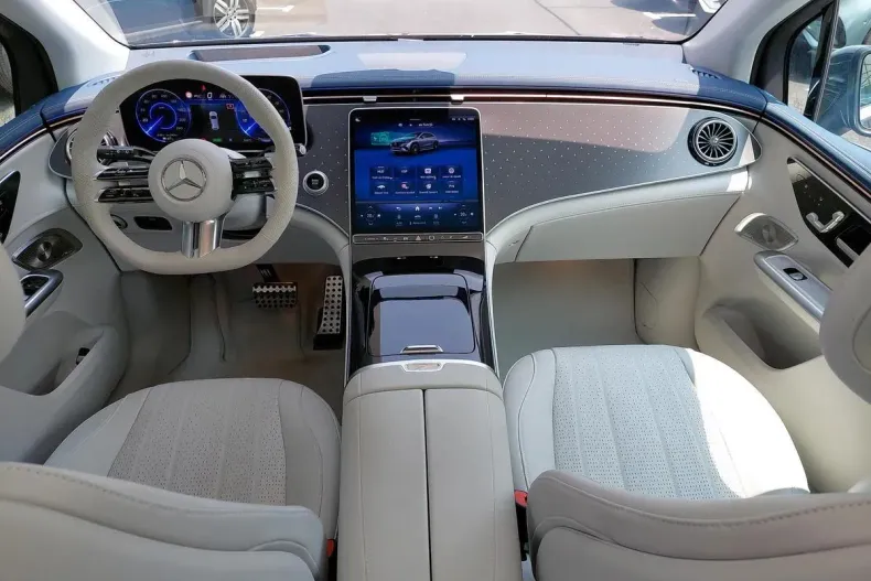 Mercedes-Benz EQE din 2023 cu 10.540 km - oferta MER129978 - foto 11