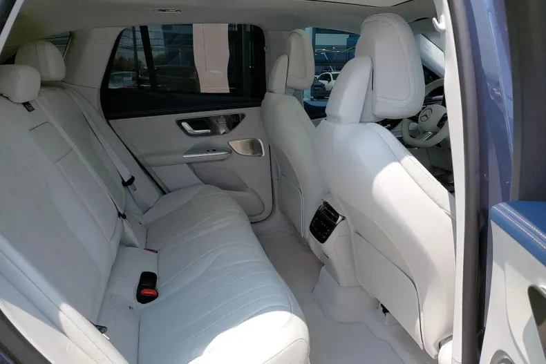 Mercedes-Benz EQE din 2023 cu 10.540 km - oferta MER129978 - foto 14