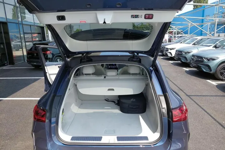 Mercedes-Benz EQE din 2023 cu 10.540 km - oferta MER129978 - foto 18