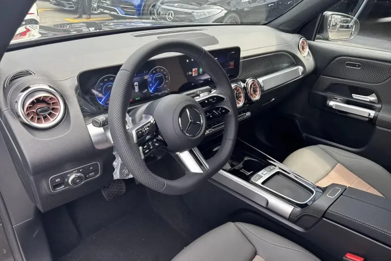 Mercedes-Benz EQB din 2025 cu 6.000 km - oferta MER129983 - foto 9