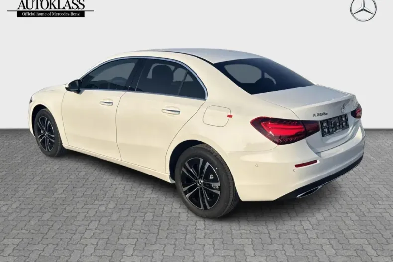 Mercedes-Benz A din 2024 cu 6.000 km - oferta MER129984 - foto 3