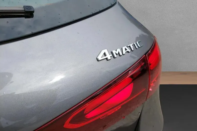 Mercedes-Benz GLA din 2024 cu 45.308 km - oferta MER129987 - foto 17