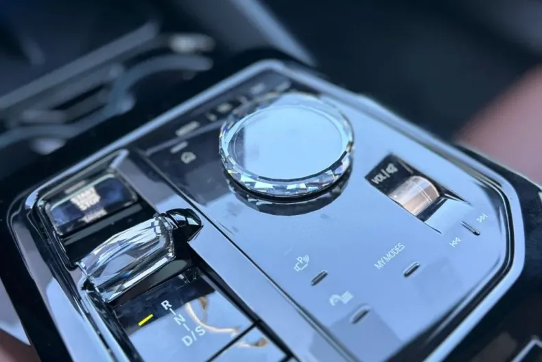 BMW Seria 5 din 2024 cu 18.500 km - oferta BMW130020 - foto 17