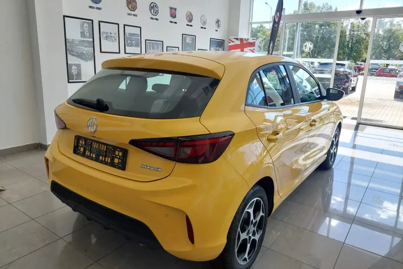 MG MG3 din 2024 cu 7 km - oferta MG0130026 - foto 4