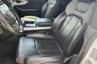 Audi Q8 din 2019 cu 92.100 km - oferta AUD130037 - foto 9