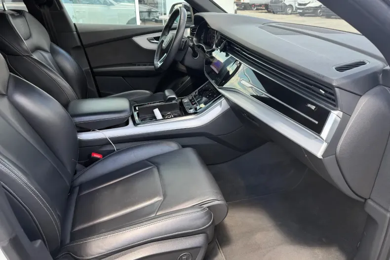 Audi Q8 din 2019 cu 92.100 km - oferta AUD130037 - foto 13