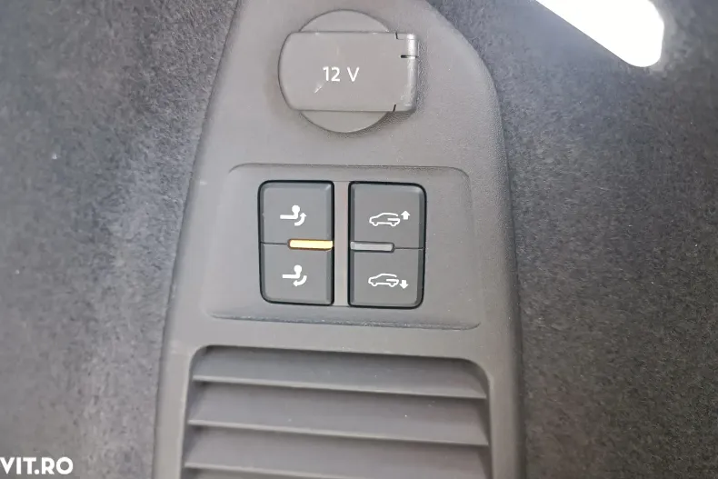 Volkswagen Touareg din 2020 cu 80.365 km - oferta VOL130042 - foto 13