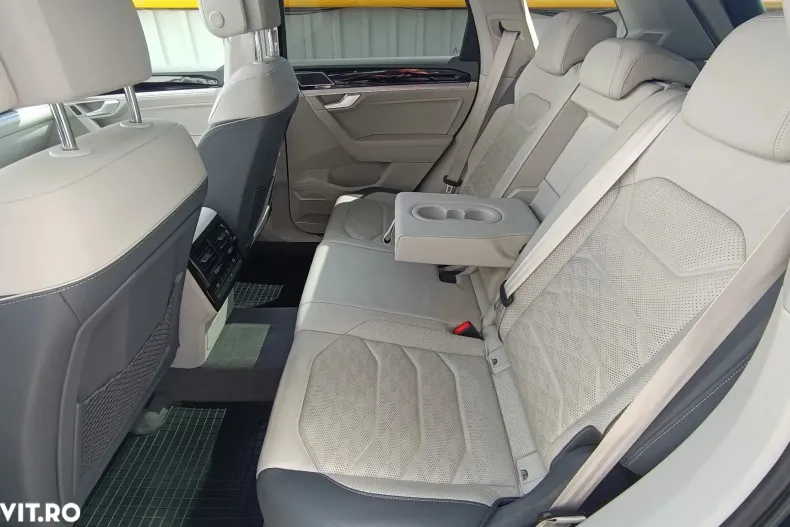Volkswagen Touareg din 2020 cu 80.365 km - oferta VOL130042 - foto 28