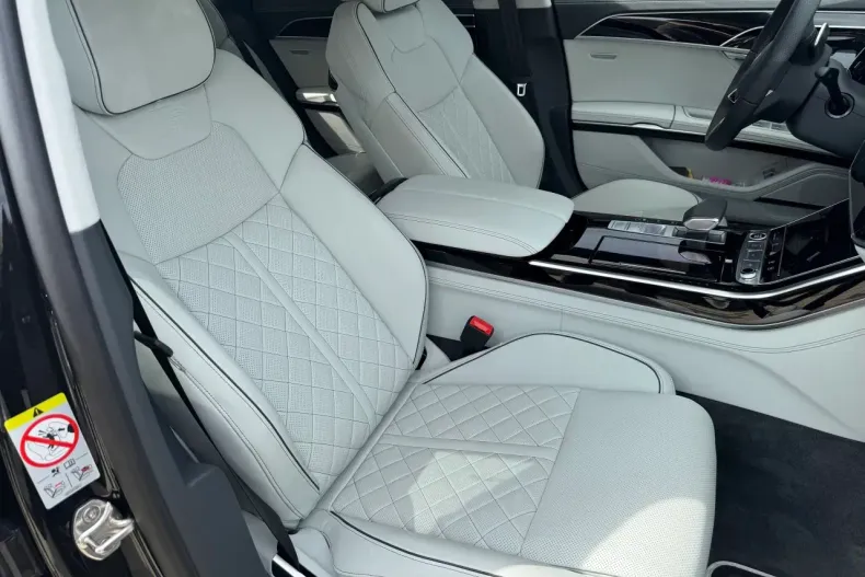 Audi A8 din 2024 cu 7.229 km - oferta AUD130049 - foto 19