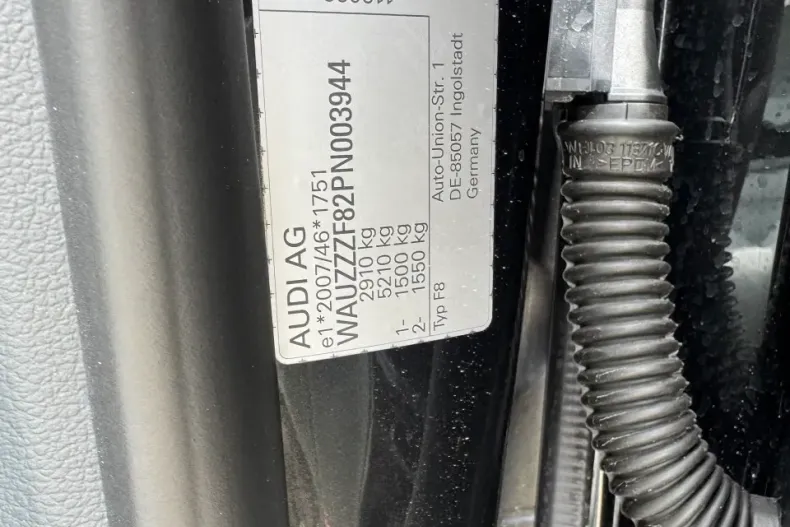 Audi A8 din 2024 cu 7.229 km - oferta AUD130049 - foto 24