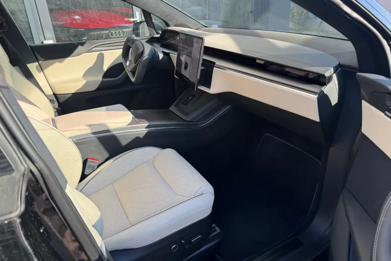 Tesla Model X din 2023 cu 17.756 km - oferta TES130057 - foto 15