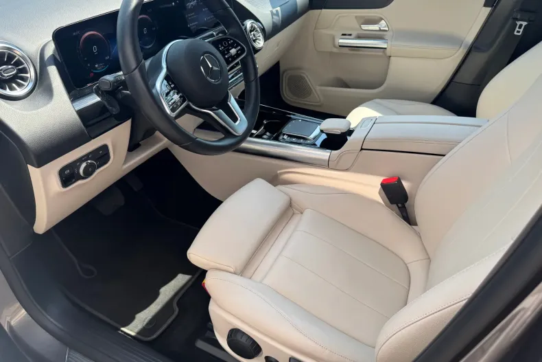 Mercedes-Benz EQA din 2021 cu 10.308 km - oferta MER130058 - foto 9