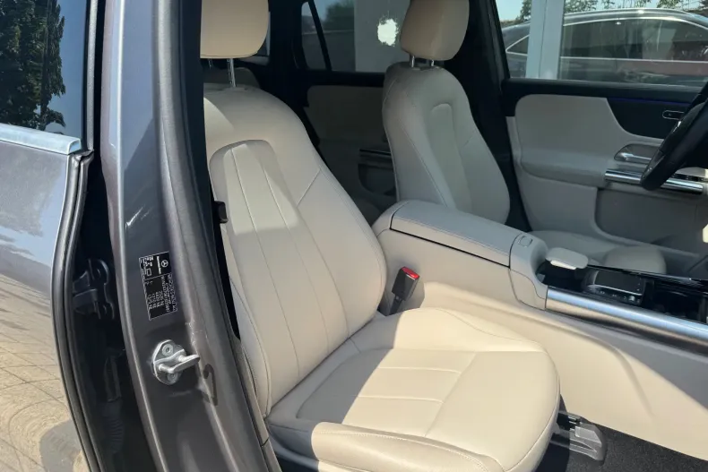 Mercedes-Benz EQA din 2021 cu 10.308 km - oferta MER130058 - foto 16