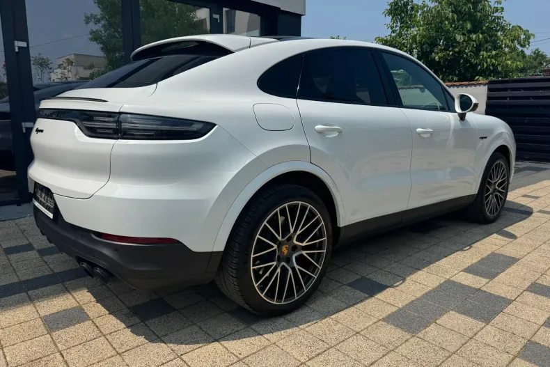 Porsche Cayenne Coupe din 2021 cu 64.022 km - oferta POR130059 - foto 7