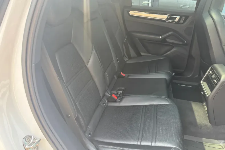 Porsche Cayenne Coupe din 2021 cu 64.022 km - oferta POR130059 - foto 13