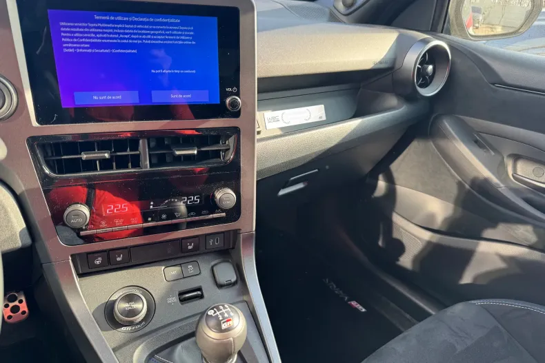 Toyota Yaris din 2024 cu 1.500 km - oferta TOY130063 - foto 12