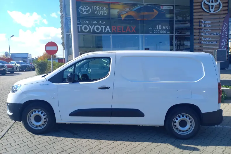 Toyota Proace din 2022 cu 8.720 km - oferta TOY130069 - foto 2