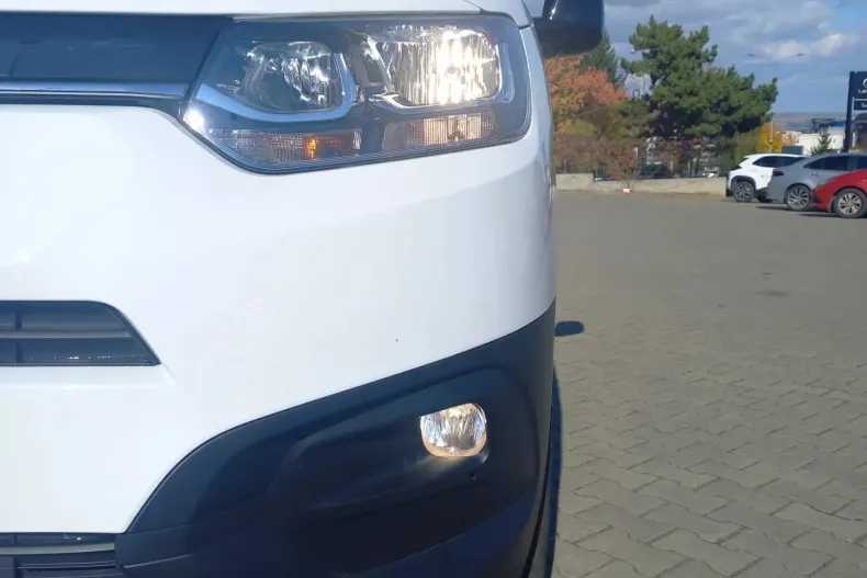 Toyota Proace din 2022 cu 8.720 km - oferta TOY130069 - foto 9