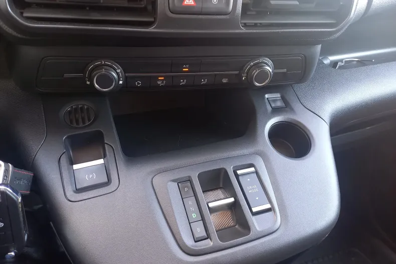 Toyota Proace din 2022 cu 8.720 km - oferta TOY130069 - foto 24