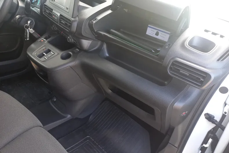 Toyota Proace din 2022 cu 8.720 km - oferta TOY130069 - foto 31