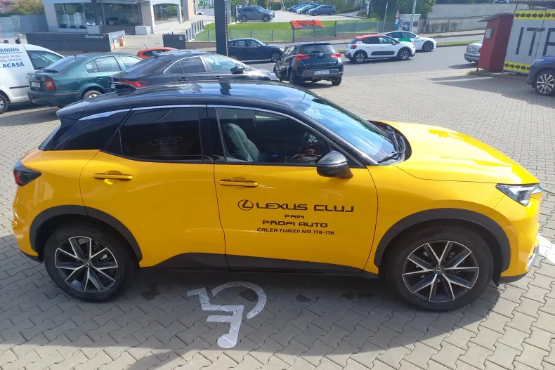 Lexus LBX din 2025 cu 2.980 km - oferta LEX130070 - foto 7