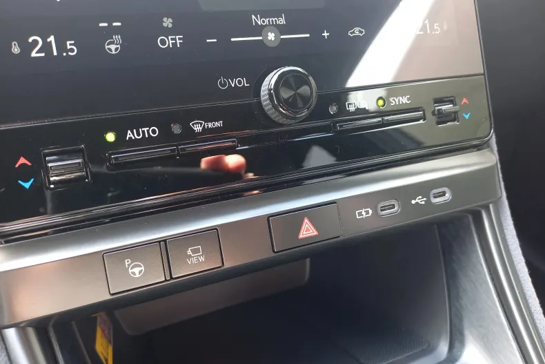 Lexus LBX din 2025 cu 2.980 km - oferta LEX130070 - foto 28