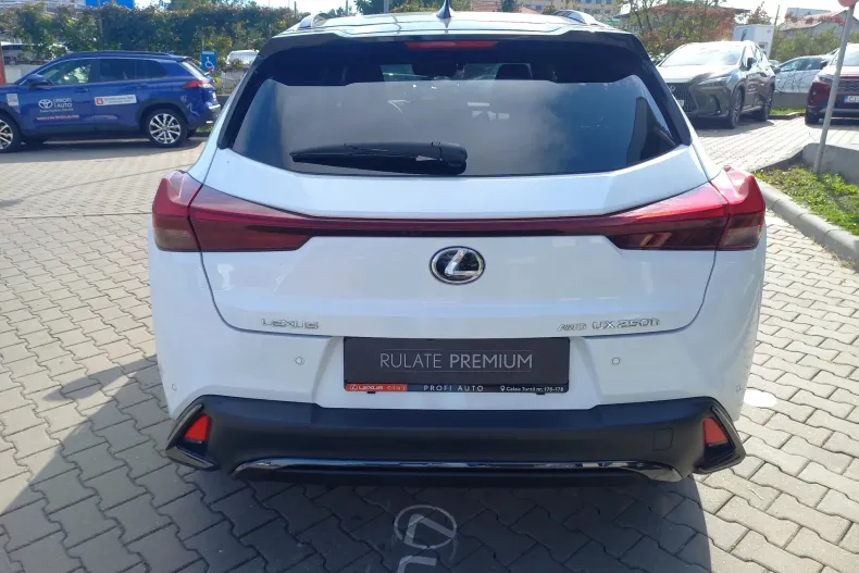 Lexus UX din 2022 cu 22.020 km - oferta LEX130072 - foto 7