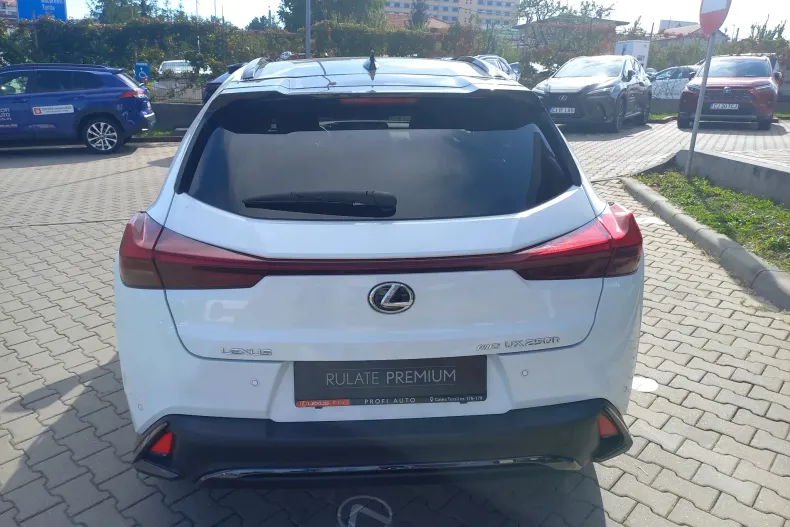 Lexus UX din 2022 cu 22.020 km - oferta LEX130072 - foto 9