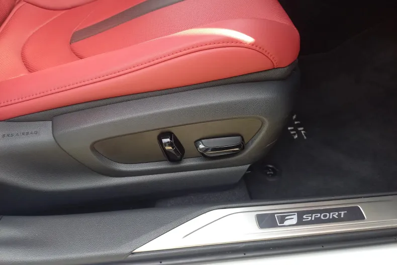 Lexus UX din 2022 cu 22.020 km - oferta LEX130072 - foto 35