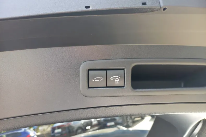 Lexus UX din 2022 cu 22.020 km - oferta LEX130072 - foto 40