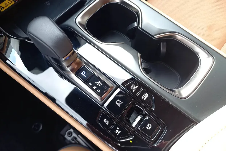 Lexus Seria NX din 2024 cu 5.077 km - oferta LEX130074 - foto 34